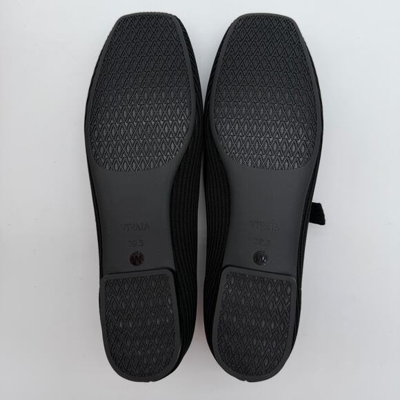 Vivaia Margot Mary Jane Comfort Old Money Washable Black Arch Support Flats 8.5W - Picture 4 of 6